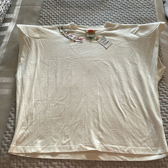 FARM Rio NWT oversized Tee-Shirt with embroidered message and shoulder Pads. - Picture 4 of 11